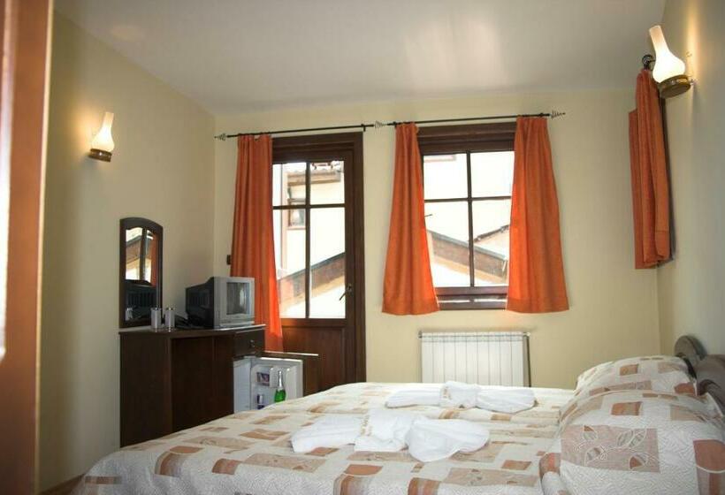 バルコニー付きジュニアスイート, Old Times