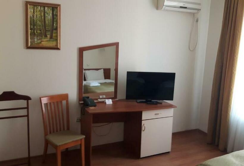 スタンダードルーム, Primavera 2