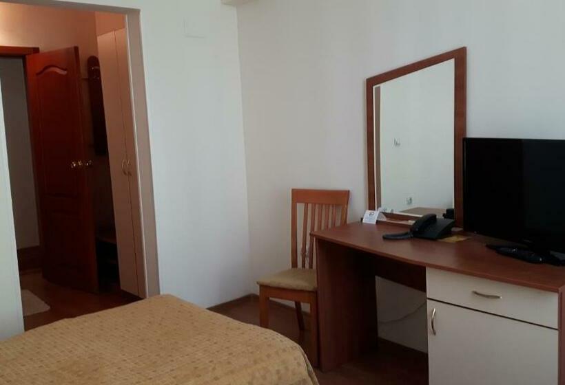 スタンダードルーム, Primavera 2