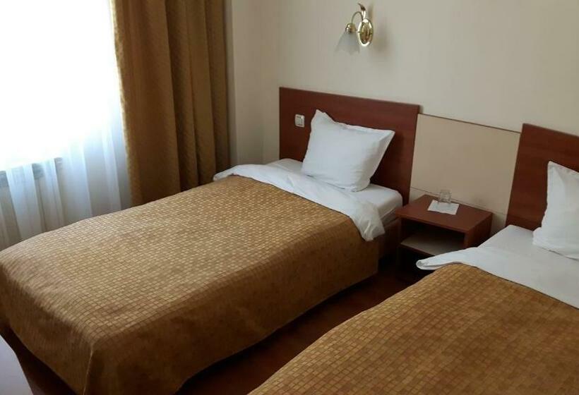 スタンダードルーム, Primavera 2