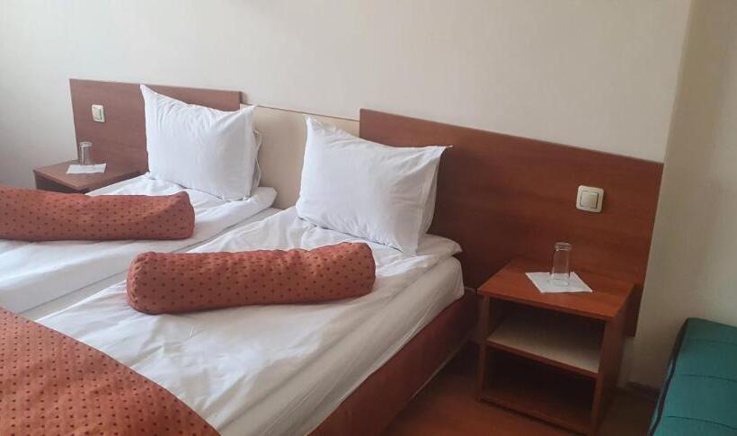 デラックスルーム, Primavera 2