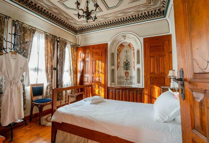 스탠다드 룸, Old Legends