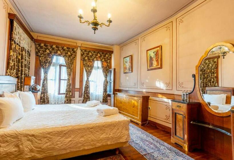 스탠다드 룸, Old Legends