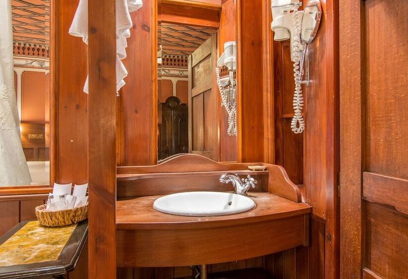 스탠다드 룸, Old Legends