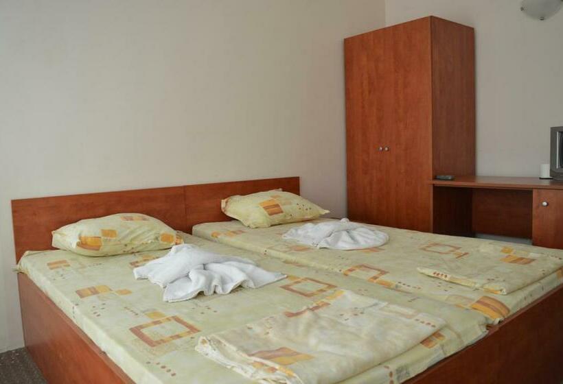 スタンダードシティビュールーム, Sozopol