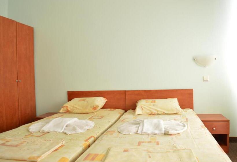 スタンダードシティビュールーム, Sozopol