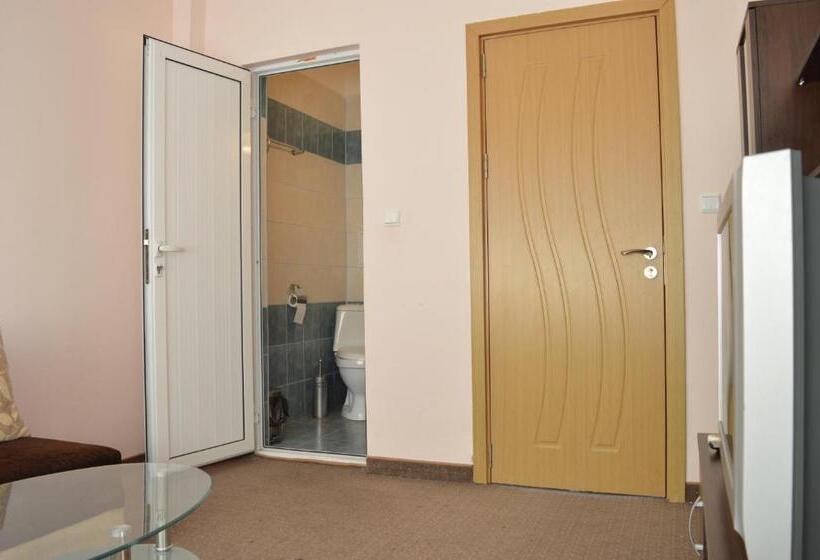 バルコニー付スタンダード4ベッドルーム, Sozopol