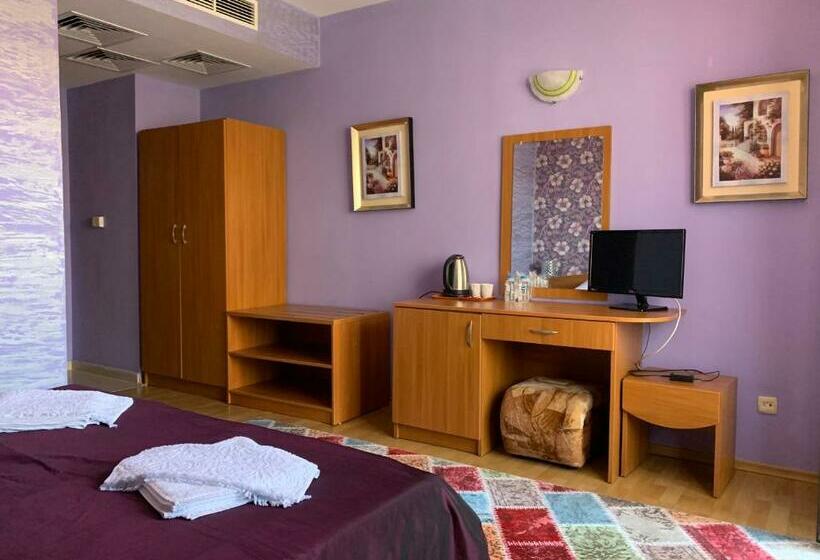 Номер Стандарт с Балконом, Guest Rooms Sveti Nikola
