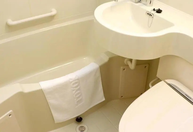 キングサイズベッドのスタンダードルーム, Toyoko Inn Tokyo Tachikawa-eki Kita-guchi
