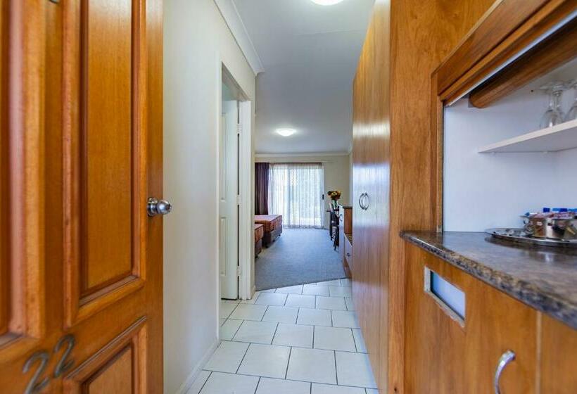 اتاق استاندارد, Roma Explorers Inn