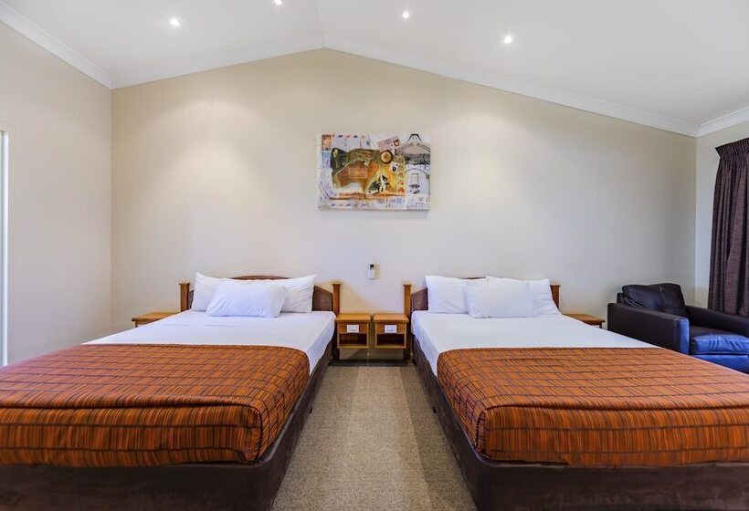 اتاق لوکس, Roma Explorers Inn