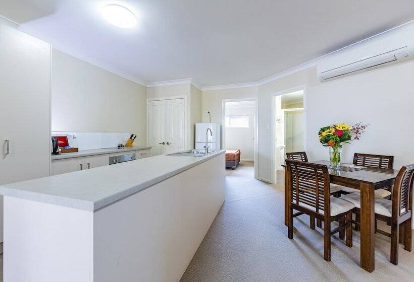 آپارتمان 2 خوابه, Roma Explorers Inn