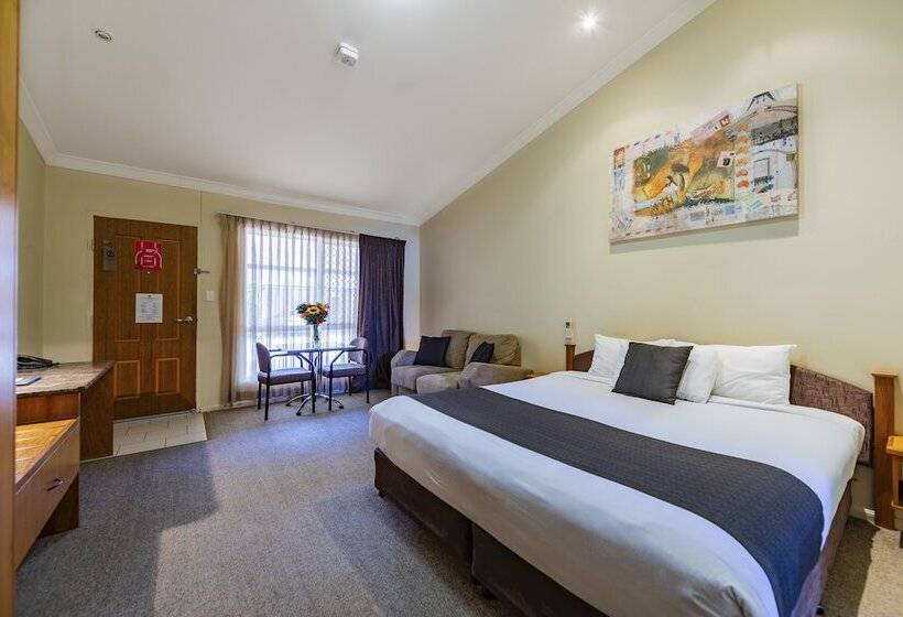 اتاق استاندارد, Roma Explorers Inn