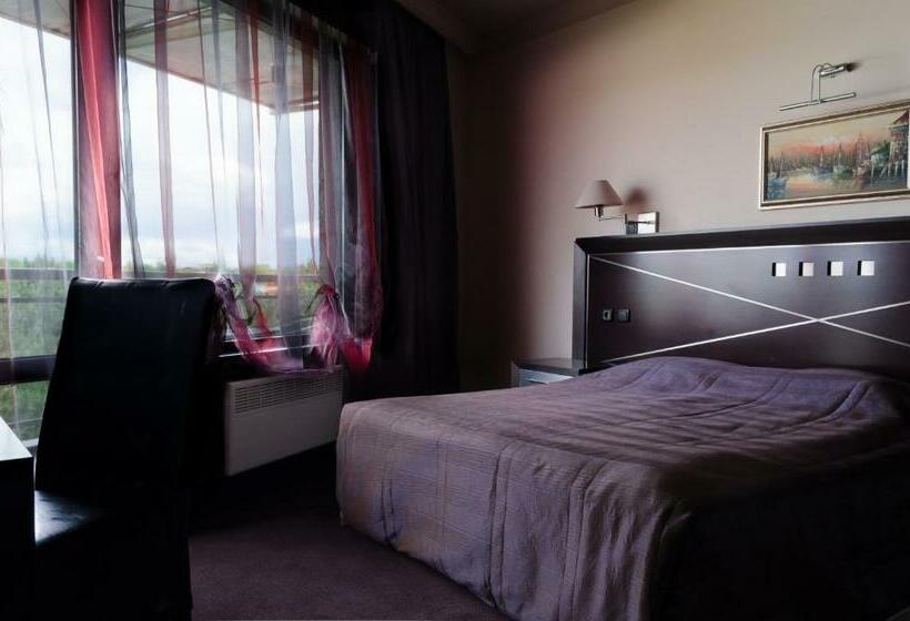 Полулюкс, Park Hotel Green Europe