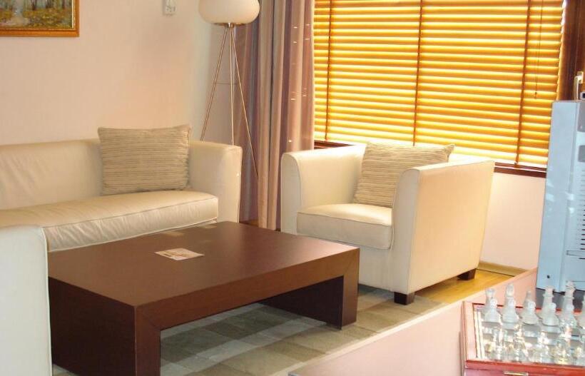 جناح سوبيريور, Park Hotel Green Europe