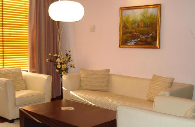 جناح سوبيريور, Park Hotel Green Europe