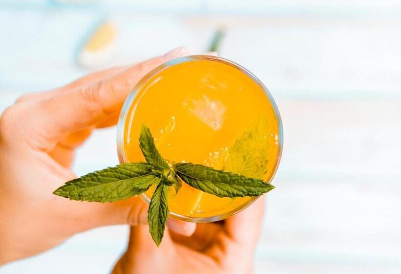 اتاق استاندارد چهار تخته, Wax Hostel