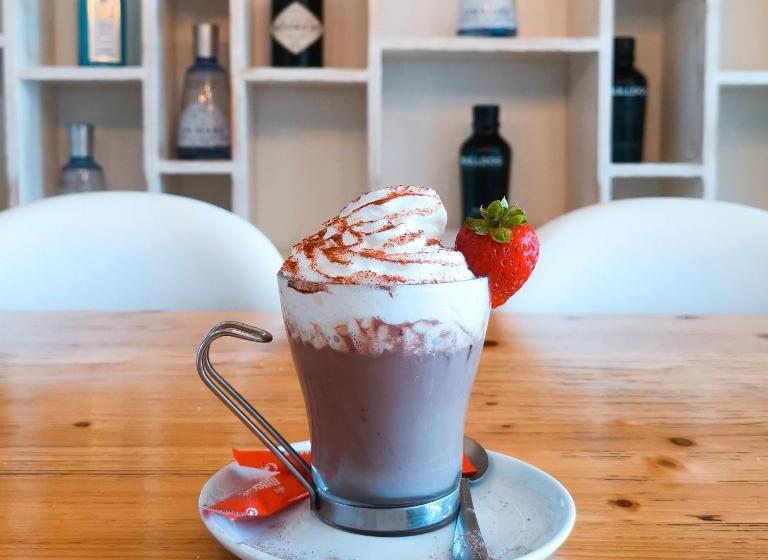 اتاق استاندارد چهار تخته, Wax Hostel