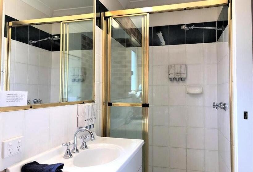 エクゼクティブスイート, Airport Clayfield Motel