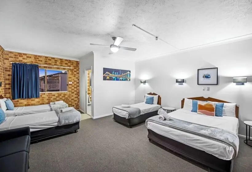 ファミリールーム, Airport Clayfield Motel
