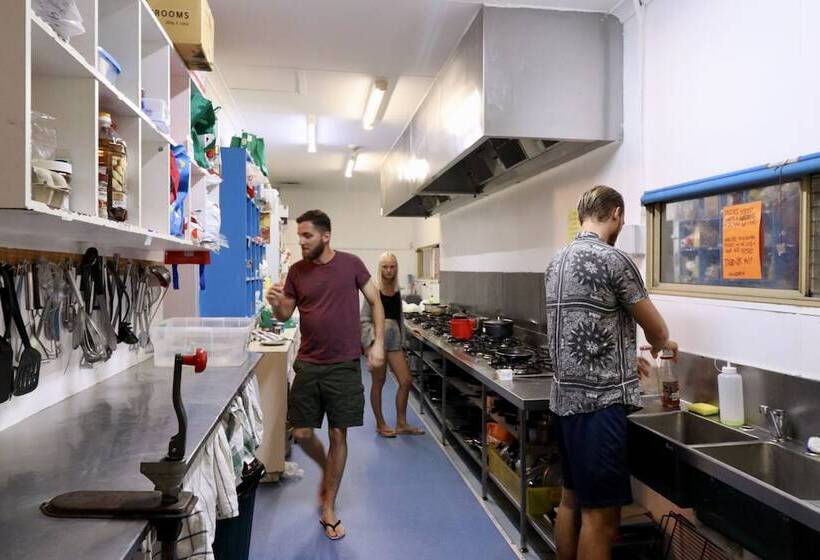 חדר סטנדרט, Britannia On William