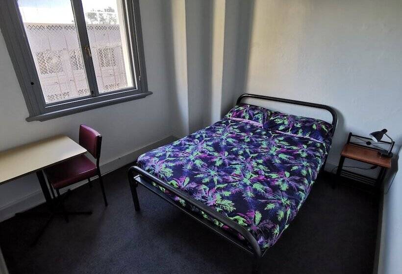 חדר סטנדרט, Britannia On William