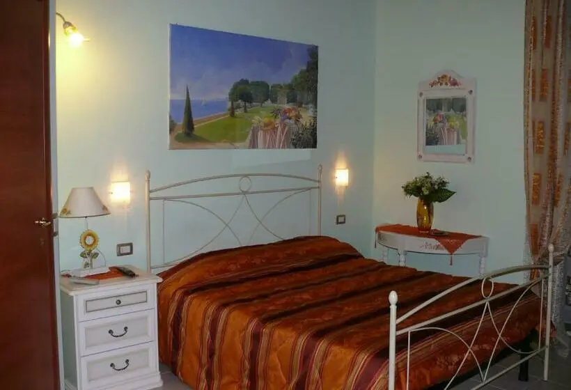 اتاق استاندارد, B&b La Vecchia Stazione