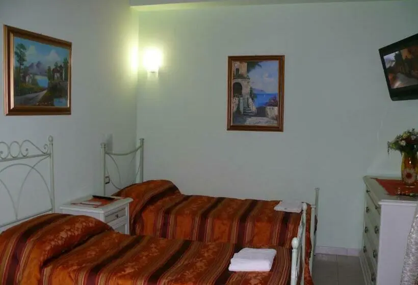 اتاق استاندارد, B&b La Vecchia Stazione