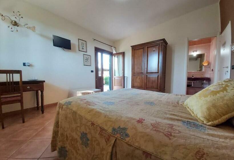 Номер Комфорт Вид на Бассейн, Agriturismo   B&b L Acquacotta