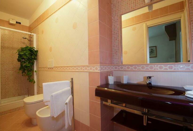 اتاق راحتی با چشمانداز استخر, Agriturismo B&b L Acquacotta