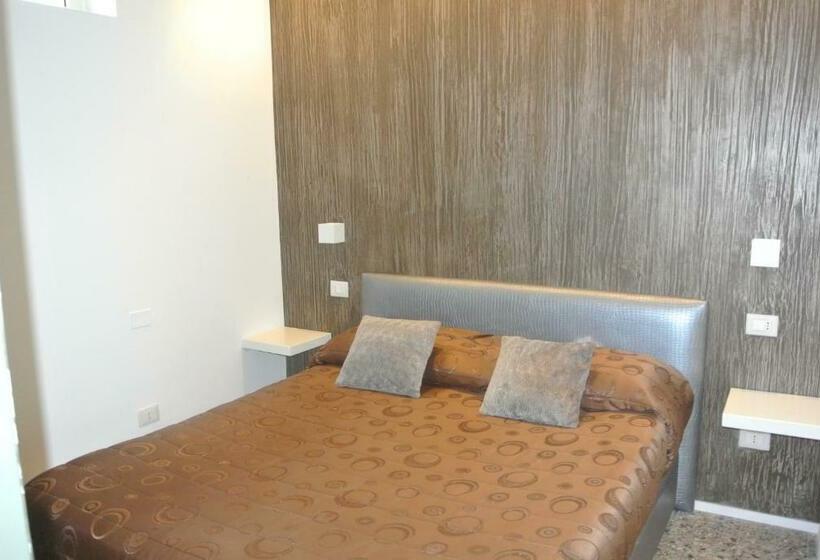 Pokój Czteroosobowy Standard, B&b Portanuova