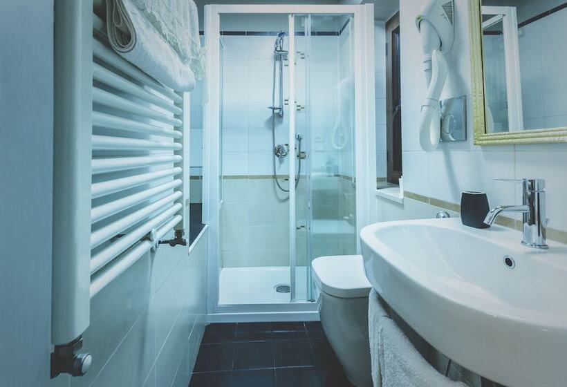 Studio Standard z Balkonem, B&b Portanuova