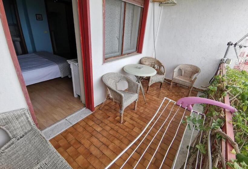 Balkonlu Standart Oda, B&b Xenia