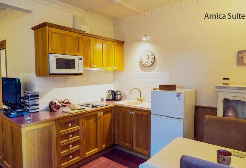 סוויטה, Arnica Views Summit Retreat