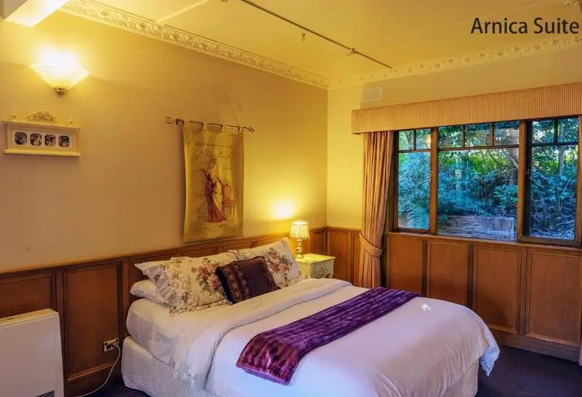スイート, Arnica Views Summit Retreat