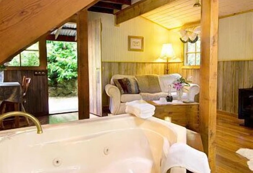 בית, חדר שינה 1, Arnica Views Summit Retreat