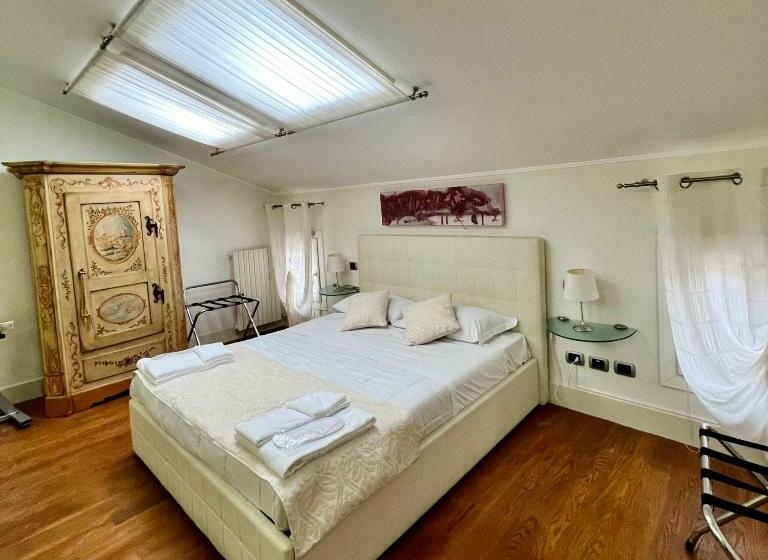 سوییت جونیور, Avanguardia Art Club