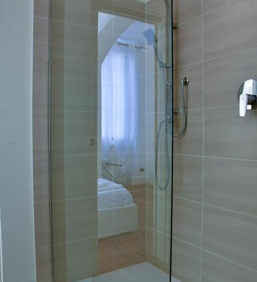 سوییت جونیور, Avanguardia Art Club