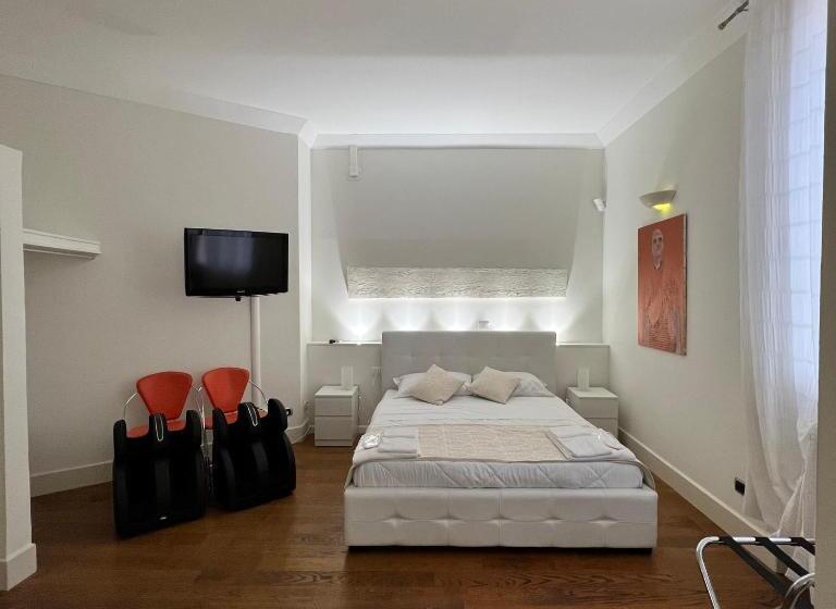 سوییت جونیور, Avanguardia Art Club