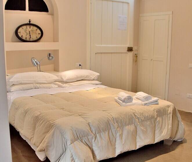 سوییت, Azzurretta Guest House