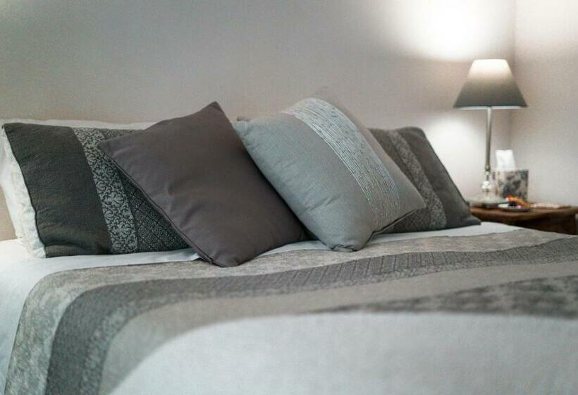 اتاق استاندارد با چشم‌انداز, Dunmoylen House