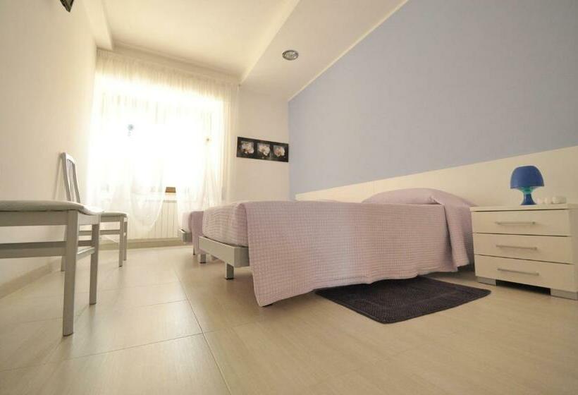 四人标准间, La Casa Dei Fiori