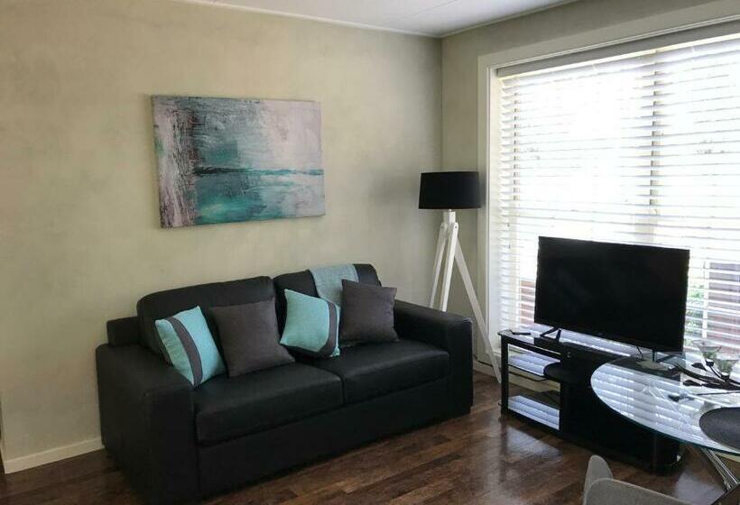 استودیو استاندارد با چشمانداز باغ, Pericoe Retreat