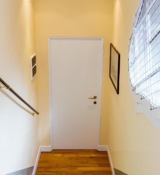 سوییت لوکس, Venice Dose Guesthouse