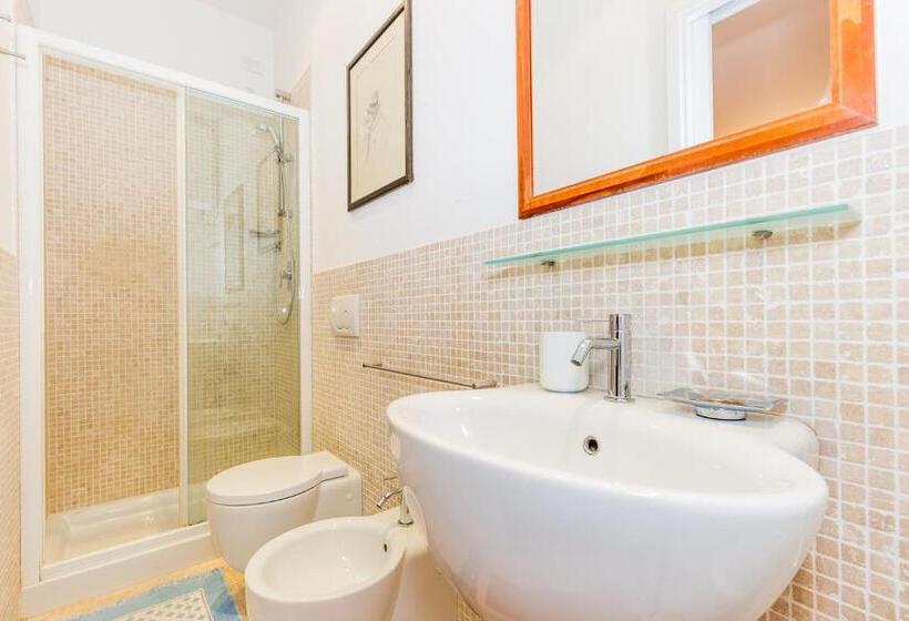 سوییت لوکس, Venice Dose Guesthouse