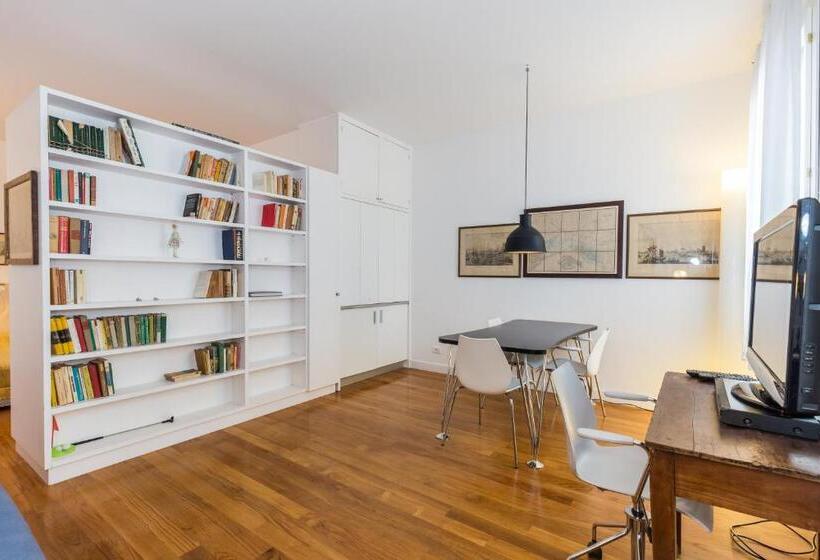 سوییت لوکس, Venice Dose Guesthouse