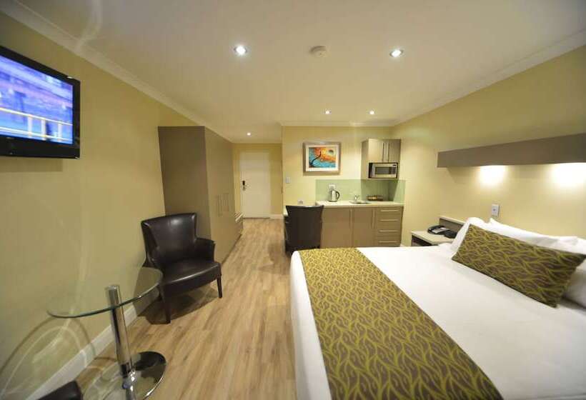 디럭스 룸, Bentley Motel