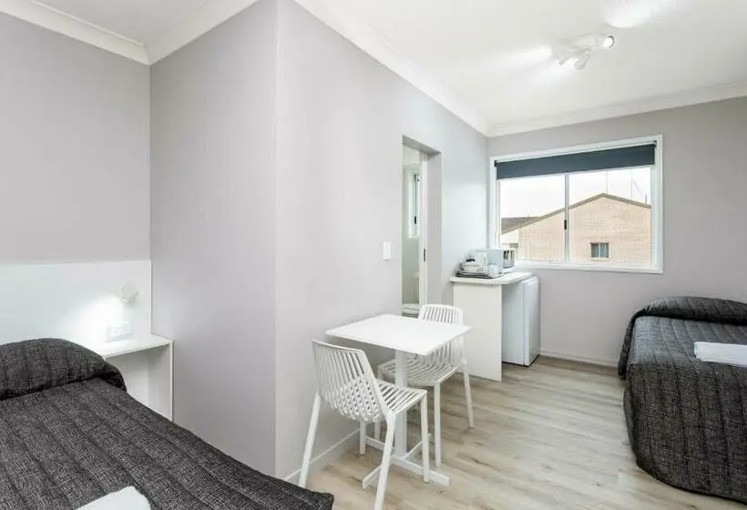 اتاق استاندارد چهار تخته, Burleigh Gold Coast Motel