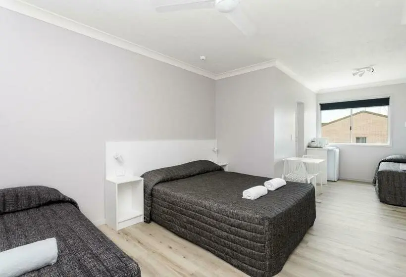 اتاق استاندارد چهار تخته, Burleigh Gold Coast Motel
