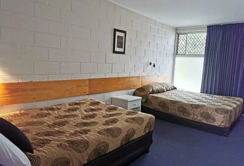 スタンダード4人部屋, Central Motel Ipswich